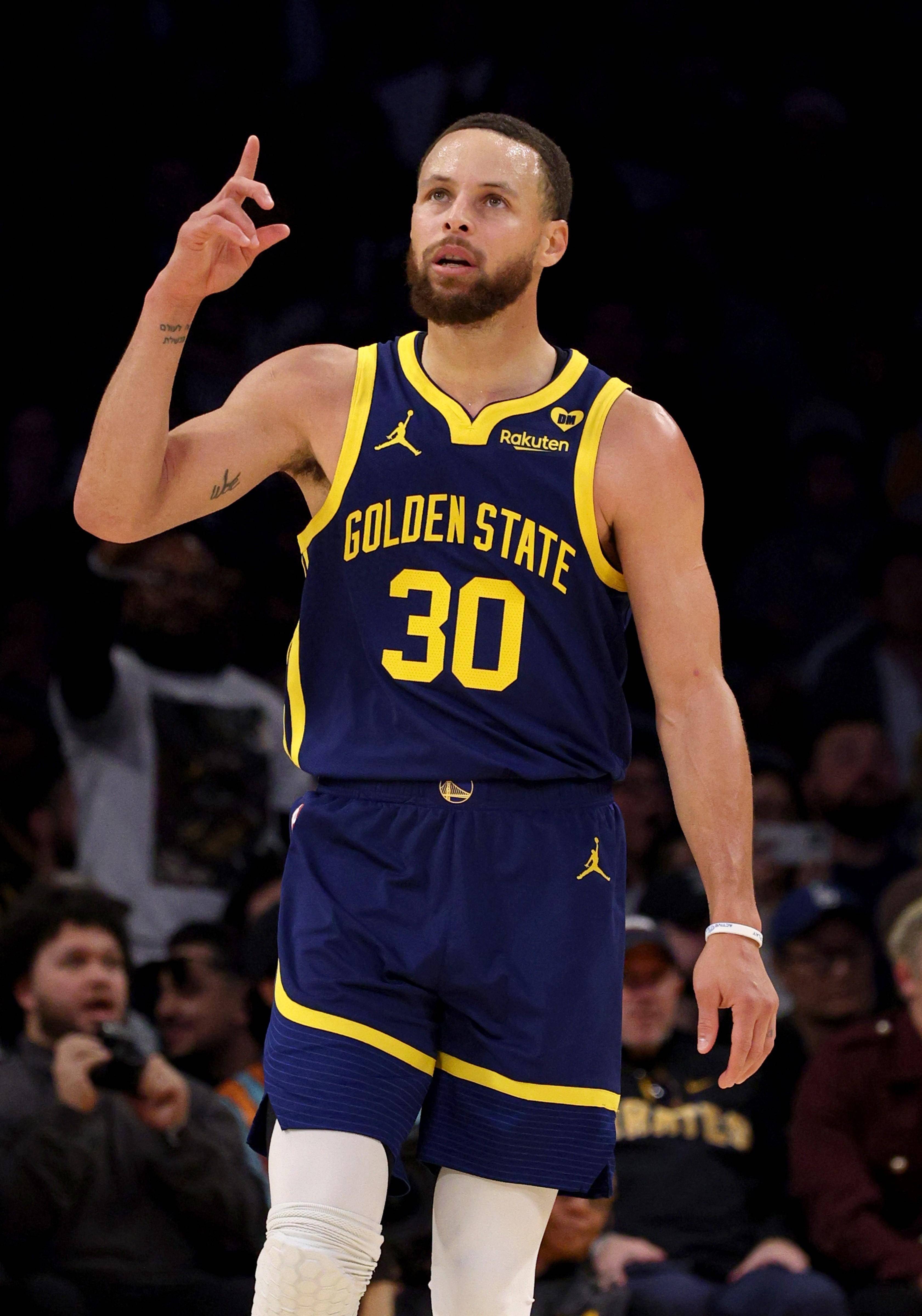 赛闪耀的亚 赛闪耀的亚