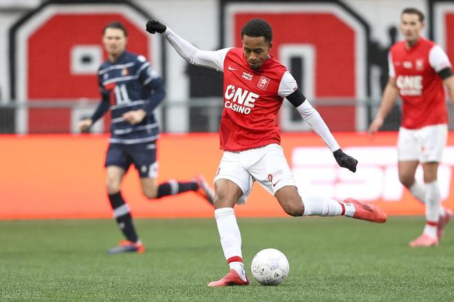 更突显了核 更突显了核