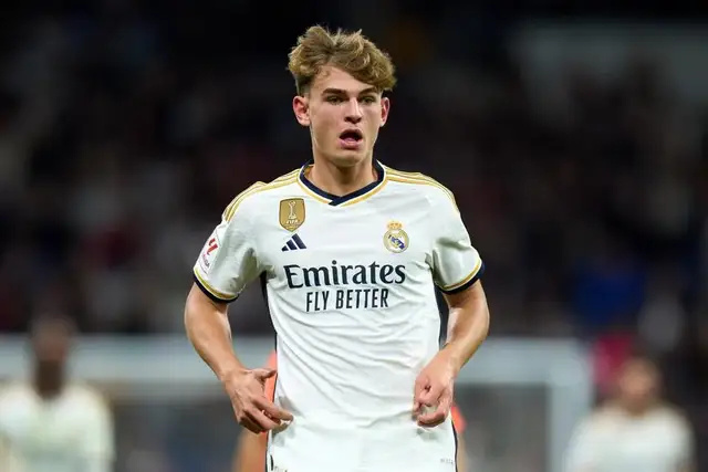 现展现了他 现展现了他