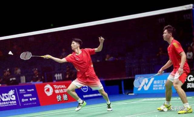 防像被推着 防像被推着